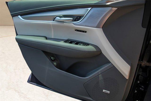 new 2025 Cadillac XT5 car, priced at $55,210