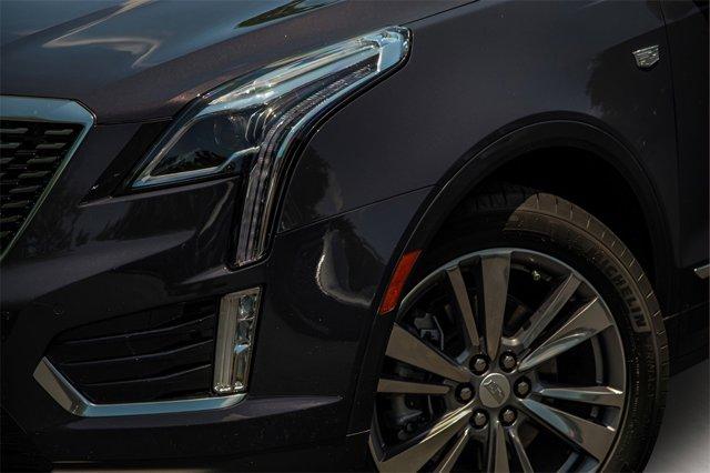 new 2025 Cadillac XT5 car, priced at $55,210