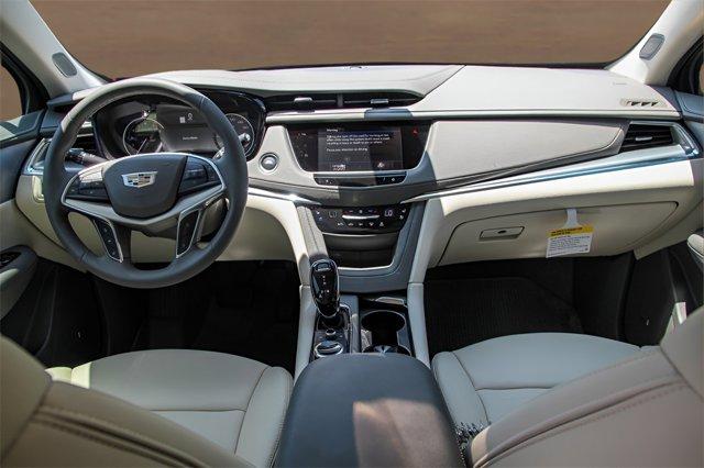 new 2025 Cadillac XT5 car, priced at $55,210