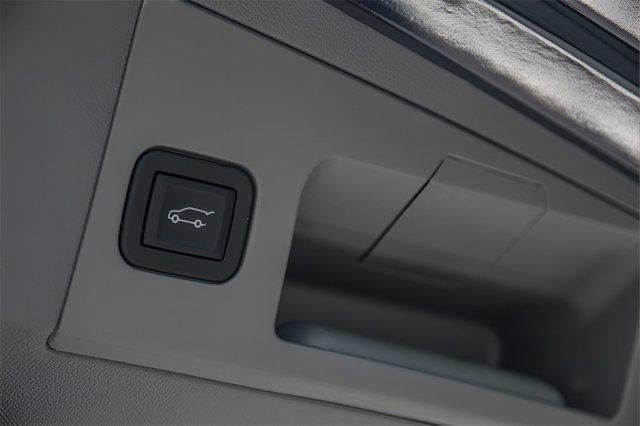 new 2025 Cadillac XT5 car, priced at $55,210