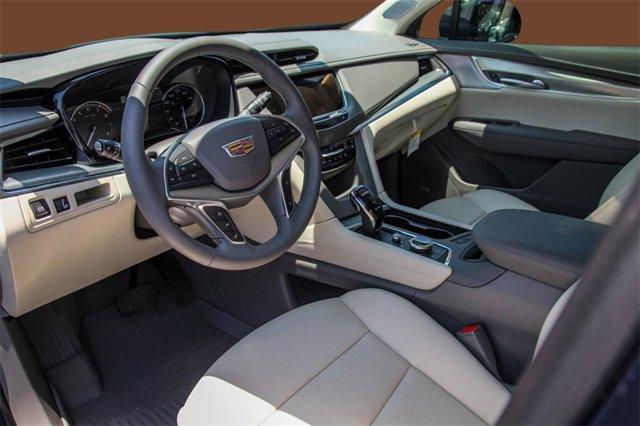 new 2025 Cadillac XT5 car, priced at $55,210