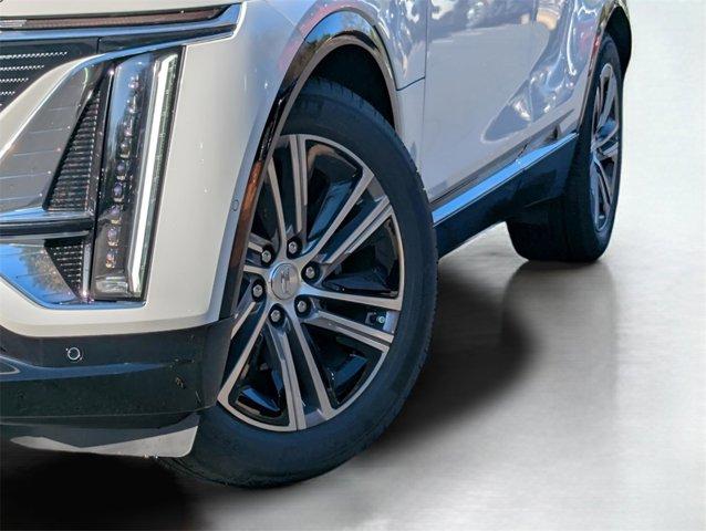 new 2025 Cadillac LYRIQ car, priced at $61,610