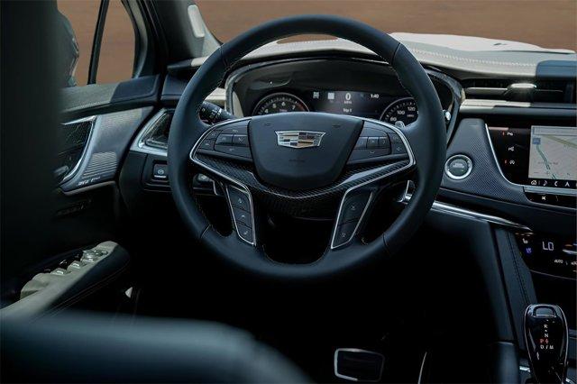 new 2025 Cadillac XT5 car, priced at $64,165