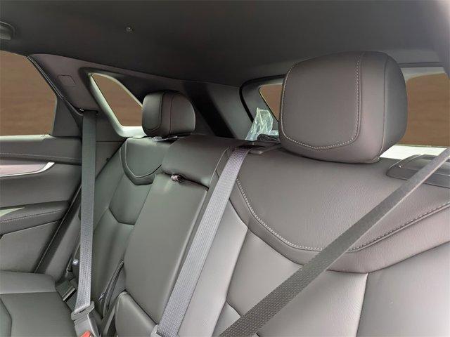 new 2025 Cadillac XT5 car, priced at $47,639