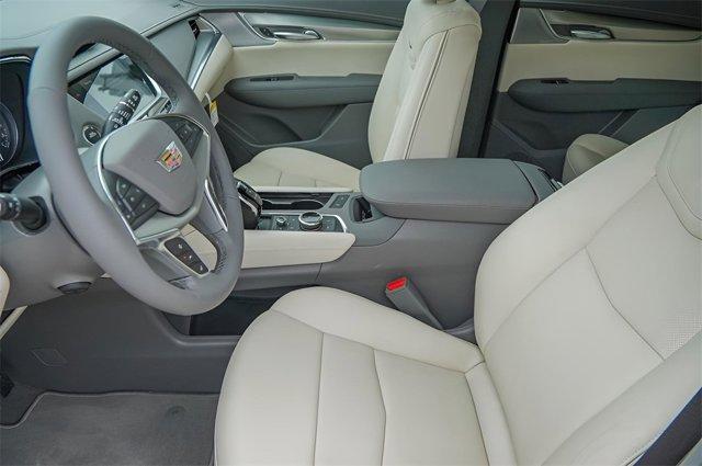 new 2025 Cadillac XT5 car, priced at $57,690