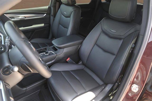 used 2022 Cadillac XT5 car, priced at $25,998