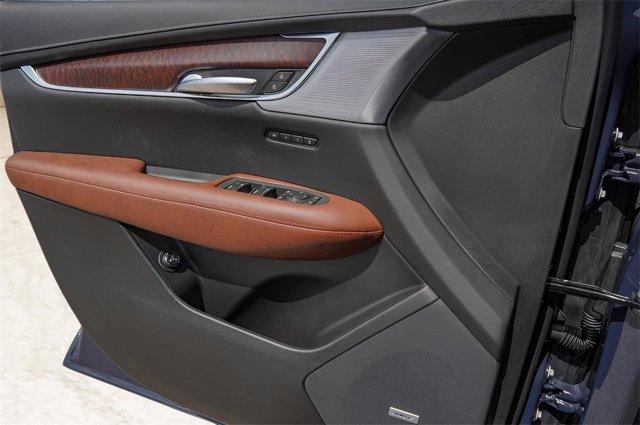 new 2025 Cadillac XT5 car, priced at $65,834