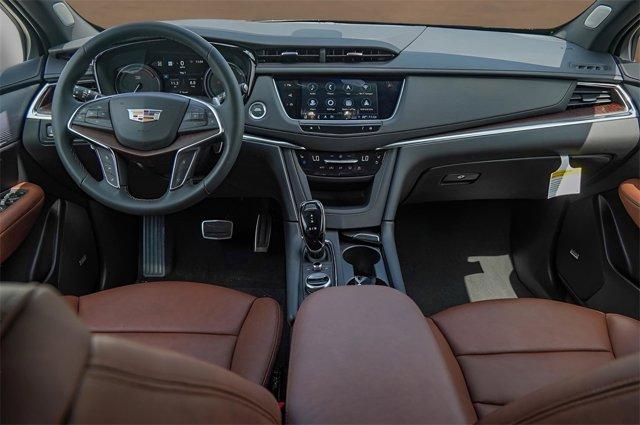 new 2025 Cadillac XT5 car, priced at $65,834