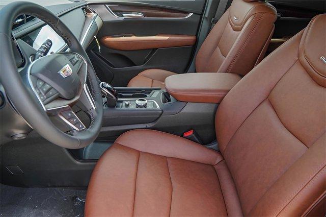 new 2025 Cadillac XT5 car, priced at $65,834