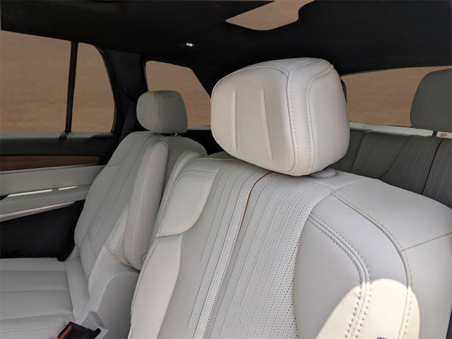 new 2026 Cadillac VISTIQ car