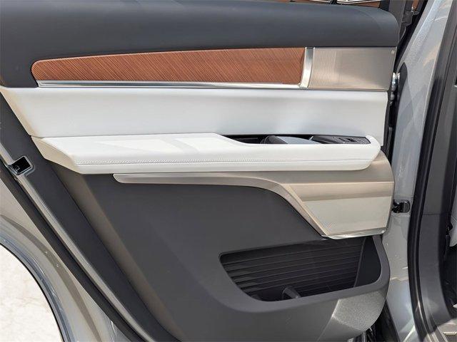 new 2026 Cadillac VISTIQ car