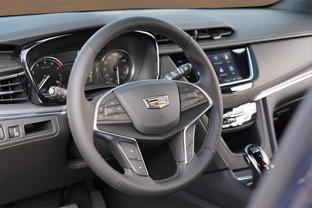 new 2025 Cadillac XT5 car, priced at $46,640