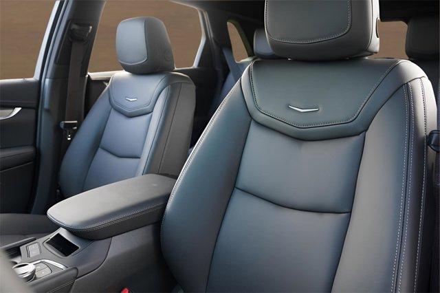 new 2025 Cadillac XT5 car, priced at $46,640