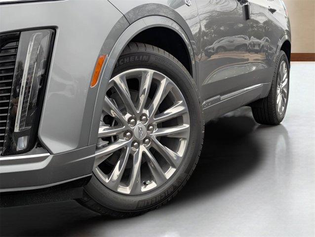 new 2025 Cadillac XT6 car, priced at $52,640