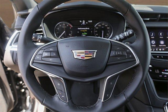 used 2025 Cadillac XT5 car, priced at $45,998