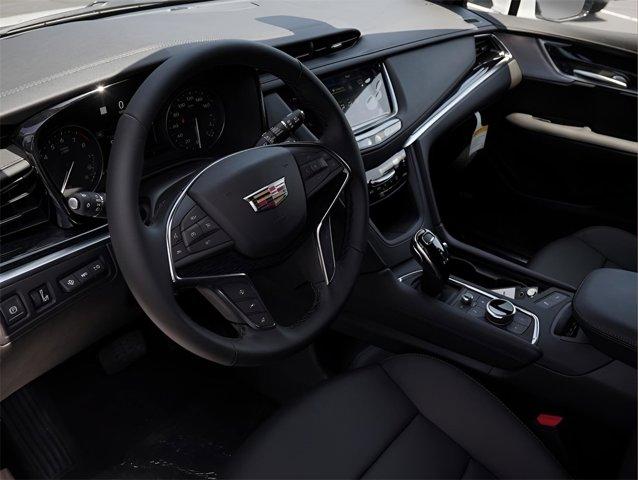 new 2025 Cadillac XT5 car, priced at $57,790