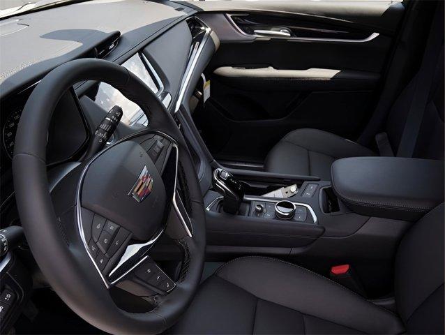 new 2025 Cadillac XT5 car, priced at $57,790