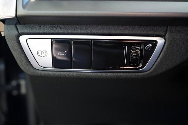 new 2026 Cadillac VISTIQ car, priced at $81,015