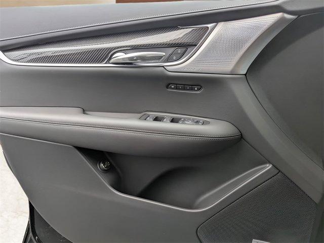 new 2025 Cadillac XT6 car, priced at $69,159