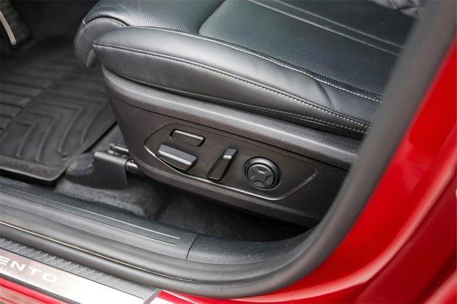 used 2022 Kia Sorento car, priced at $31,998