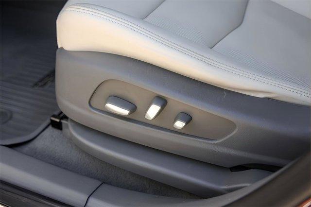 used 2022 Cadillac XT6 car, priced at $29,656