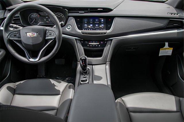 new 2025 Cadillac XT6 car, priced at $50,690