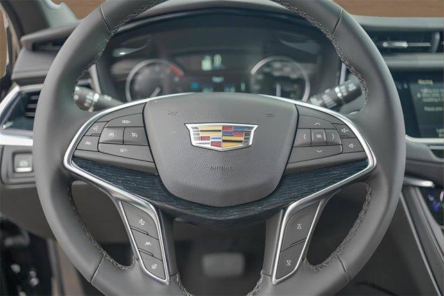 new 2025 Cadillac XT5 car, priced at $54,915