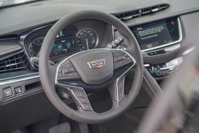 new 2025 Cadillac XT5 car, priced at $54,915