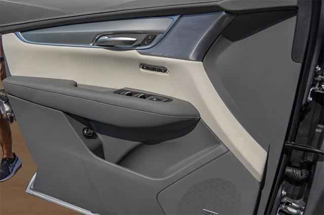 new 2025 Cadillac XT5 car, priced at $58,260