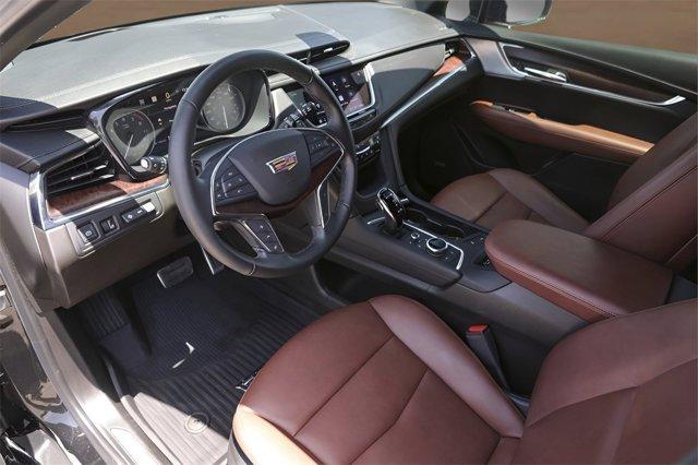 used 2022 Cadillac XT5 car, priced at $31,998