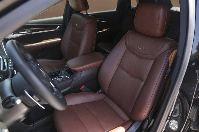 used 2022 Cadillac XT5 car, priced at $31,998