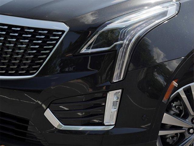 new 2025 Cadillac XT5 car, priced at $58,490