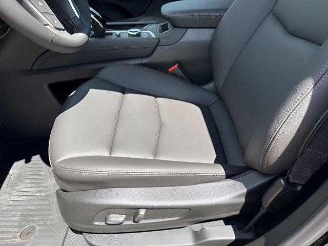 new 2025 Cadillac XT5 car, priced at $47,039