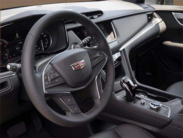 new 2025 Cadillac XT5 car, priced at $47,039