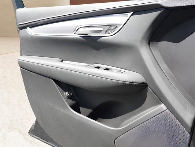 new 2025 Cadillac XT5 car, priced at $47,039