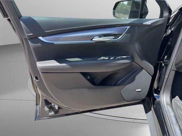 new 2025 Cadillac XT5 car, priced at $47,039