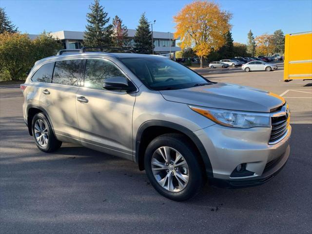 used 2015 Toyota Highlander car, priced at $16,547