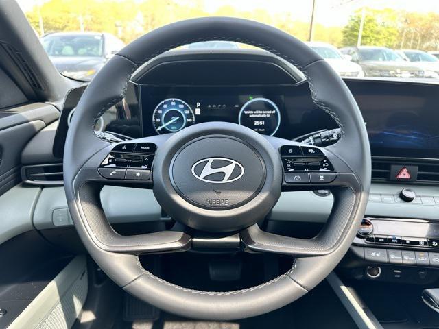 new 2025 Hyundai Elantra car, priced at $31,550
