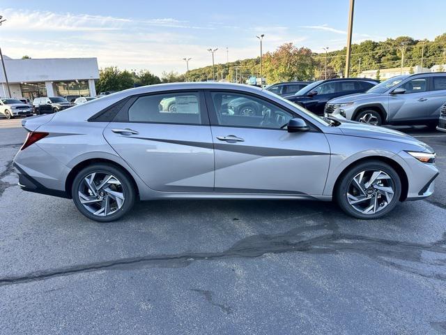 new 2025 Hyundai Elantra car, priced at $25,160