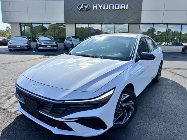new 2025 Hyundai Elantra car, priced at $25,675