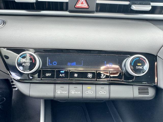 new 2025 Hyundai Elantra car, priced at $25,675