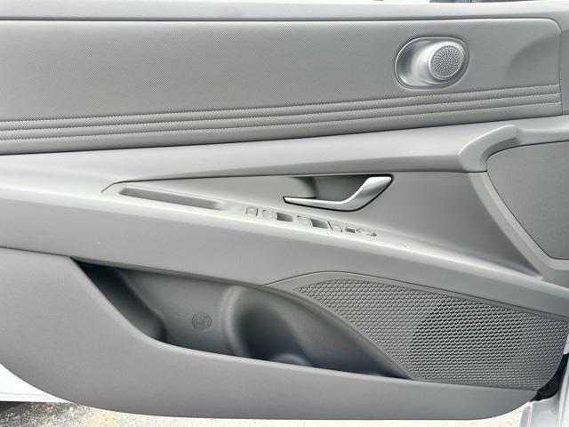 new 2025 Hyundai Elantra car, priced at $25,675