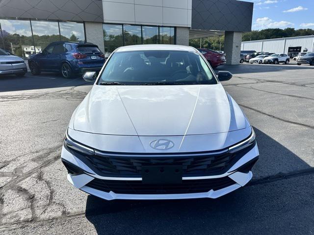new 2025 Hyundai Elantra car, priced at $25,675