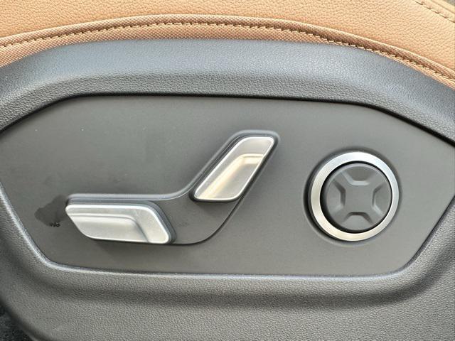 new 2025 Hyundai Santa Fe car, priced at $47,930