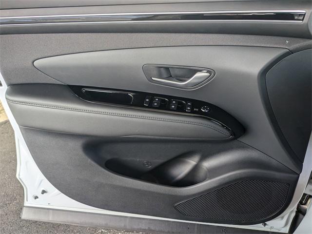 new 2024 Hyundai TUCSON Hybrid car, priced at $37,744