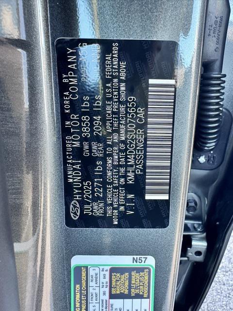 new 2025 Hyundai Elantra car, priced at $25,120