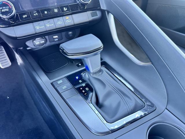 new 2025 Hyundai Elantra car, priced at $25,160