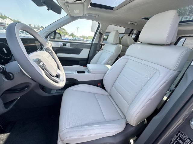 new 2025 Hyundai SANTA FE HEV car, priced at $51,979