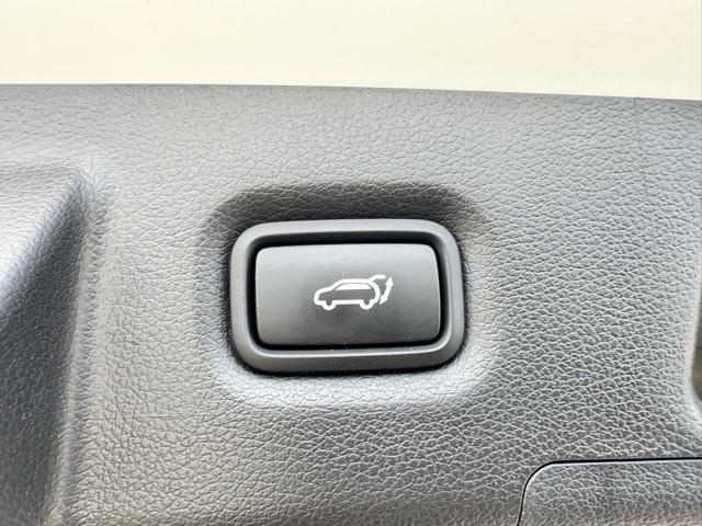used 2023 Hyundai Santa Fe car, priced at $30,403