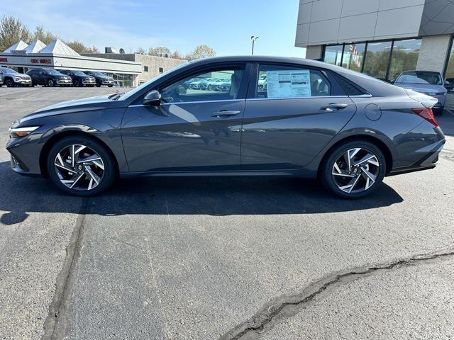 new 2025 Hyundai Elantra car, priced at $31,620